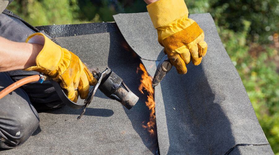 Professional gutter cleaning in Mendon, MI